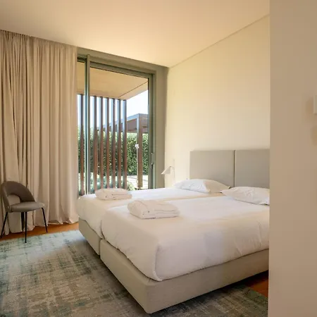 Aldeamento Turistico Bloom Marinha Cascais