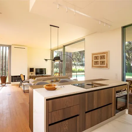 Aldeamento Turistico Bloom Marinha * Cascais