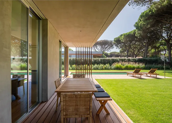 Aldeamento Turistico Bloom Marinha Cascais